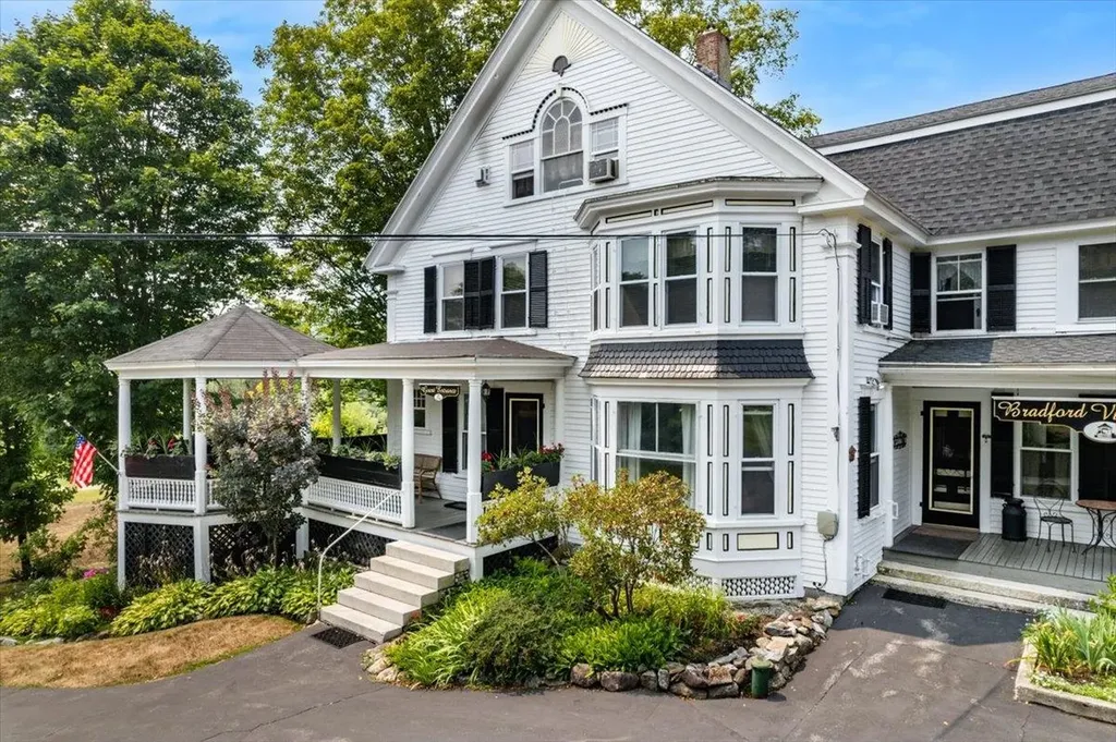 5 Greenhouse Lane Bradford NH 03221