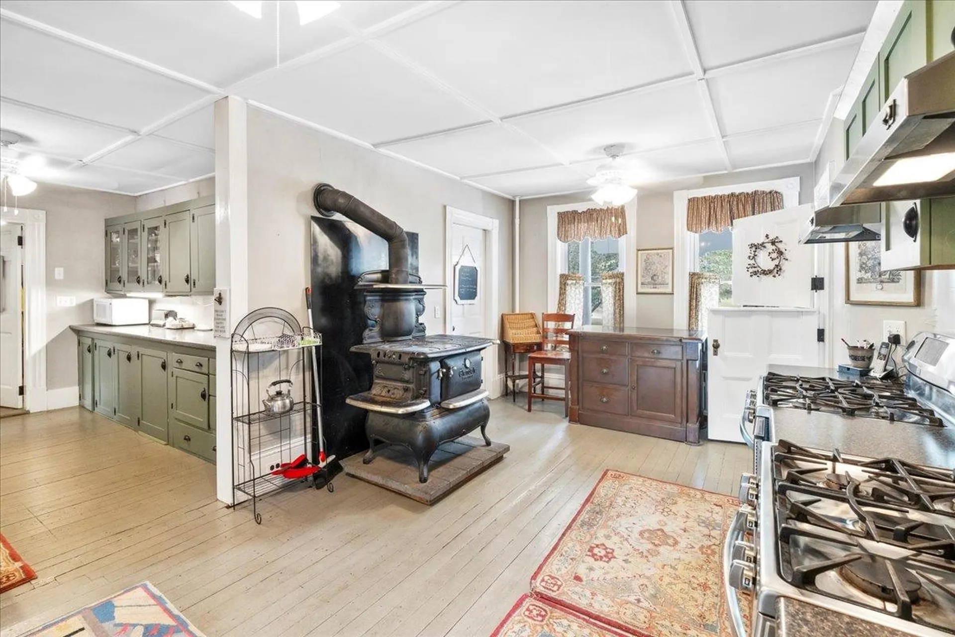 5 Greenhouse Lane Bradford NH 03221