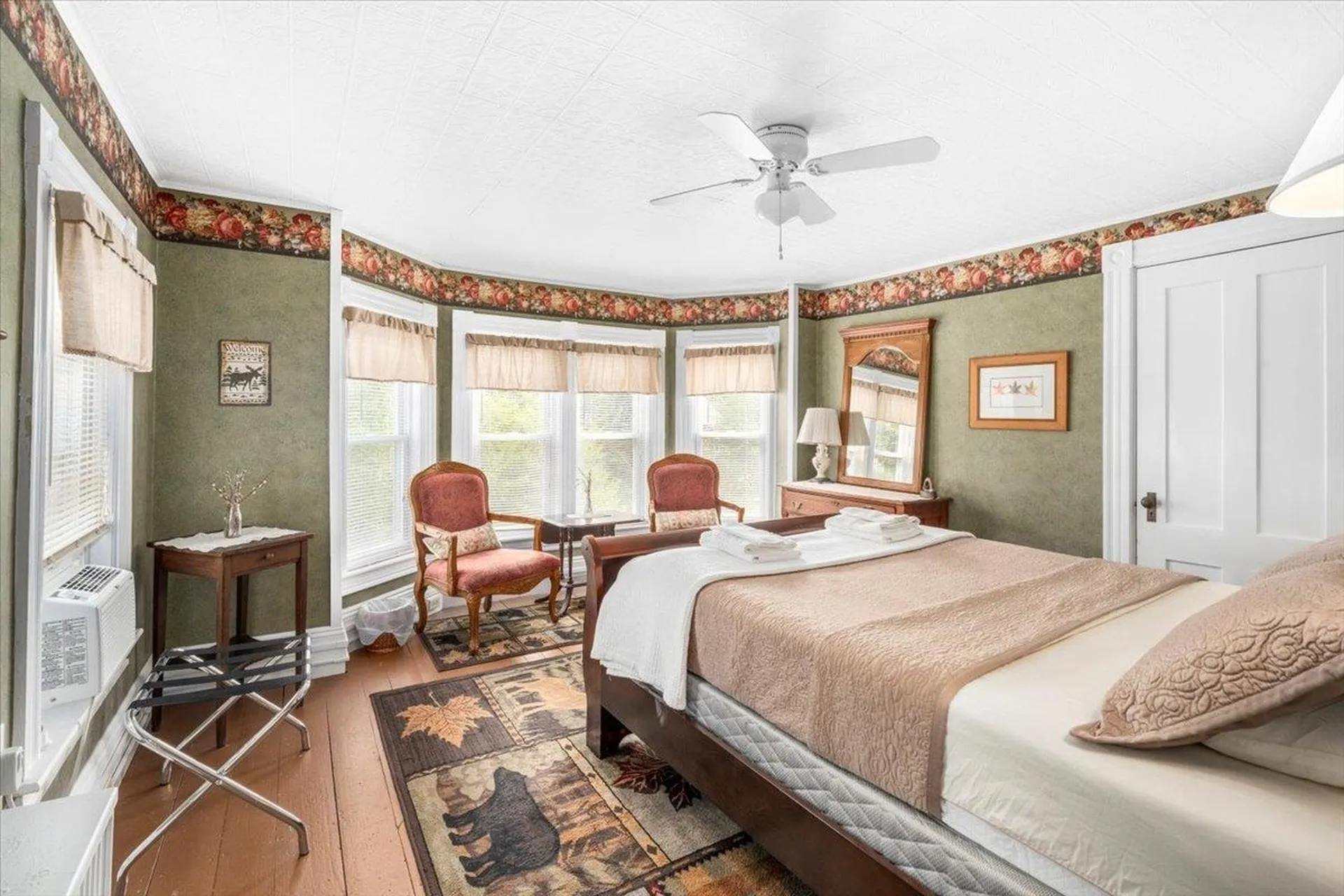 5 Greenhouse Lane Bradford NH 03221