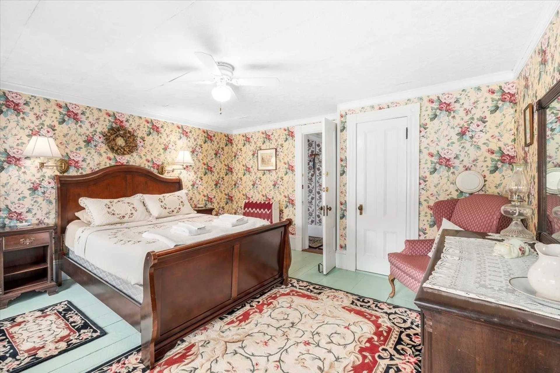 5 Greenhouse Lane Bradford NH 03221