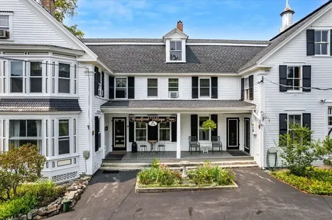 5 Greenhouse Lane Bradford NH 03221