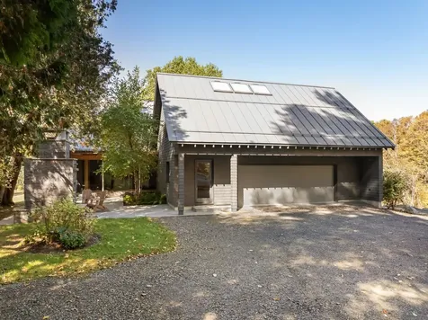 48 Pike Street Stowe VT 05672