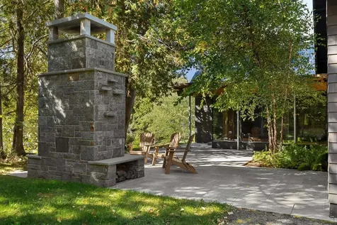 48 Pike Street Stowe VT 05672