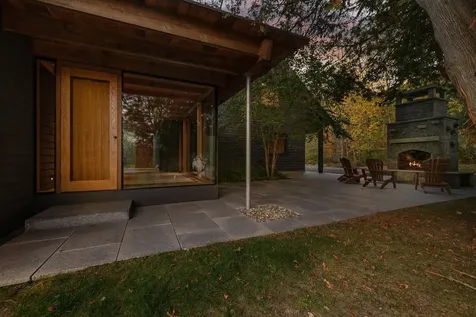 48 Pike Street Stowe VT 05672