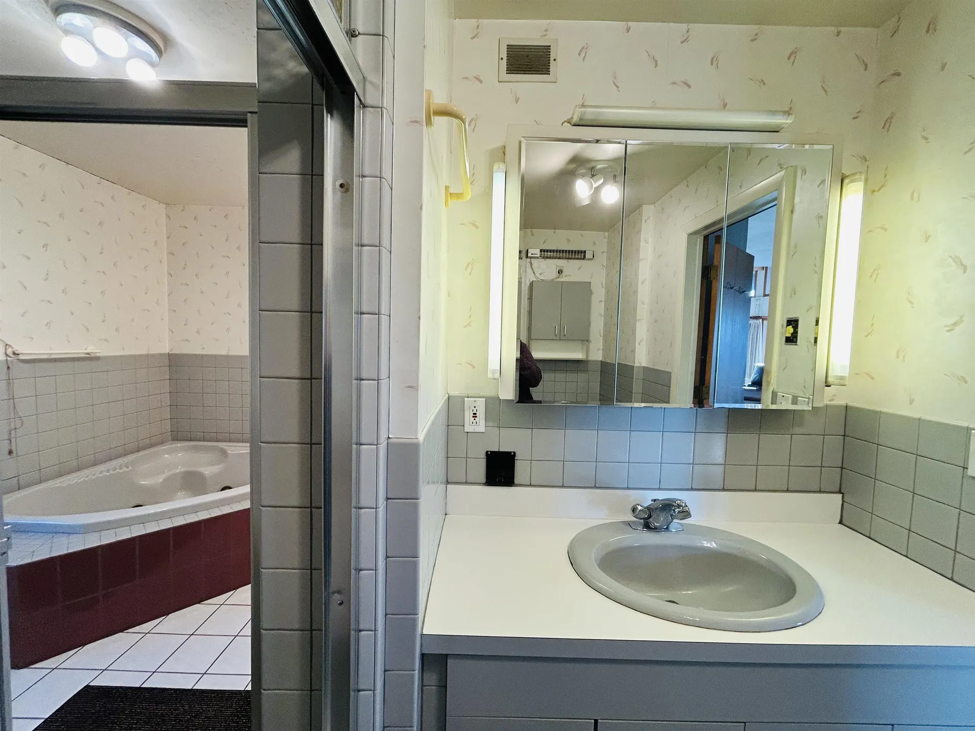 989 Upton Road Errol NH 03579