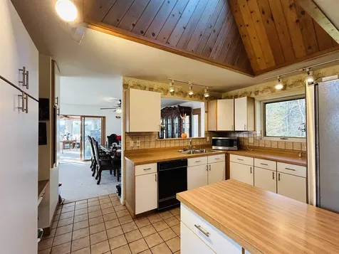 989 Upton Road Errol NH 03579