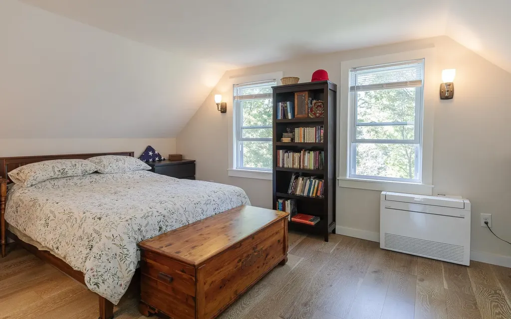 31 Pleasant Street Walpole NH 03608