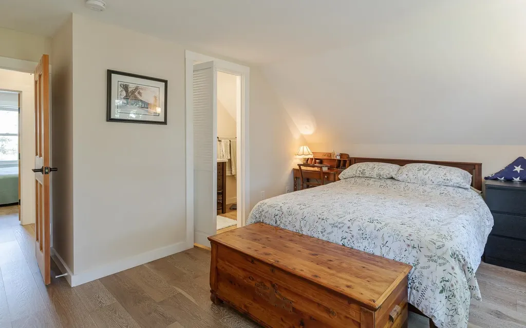 31 Pleasant Street Walpole NH 03608