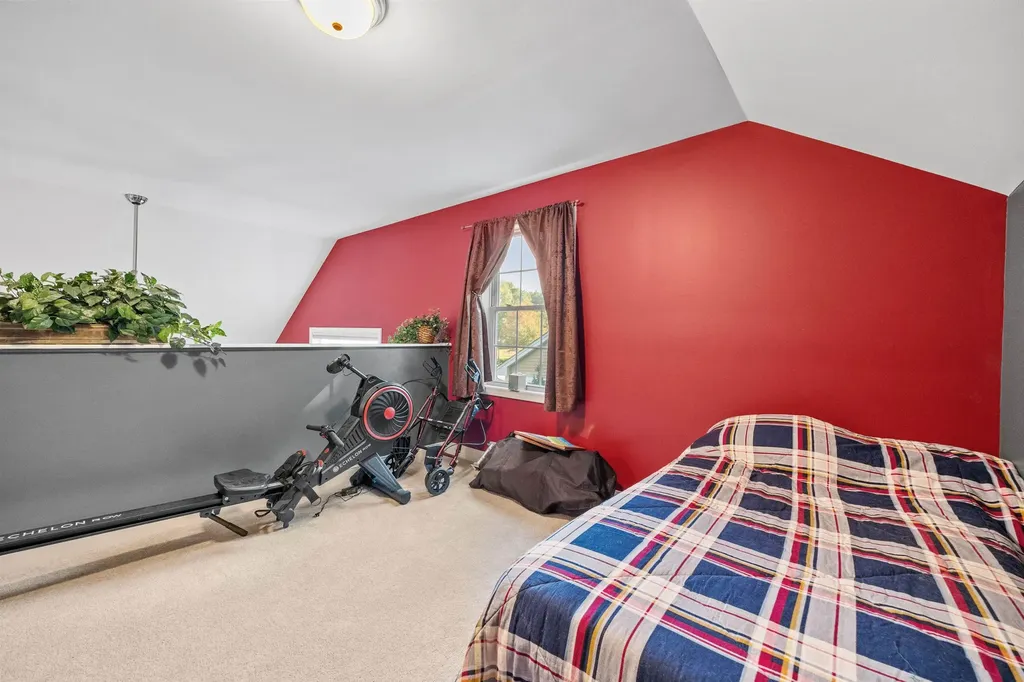 39 Evangelyn Drive Bow NH 03304