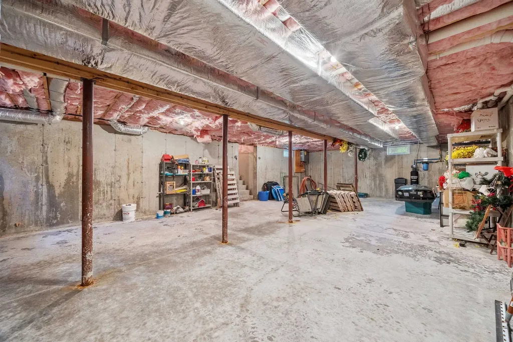 39 Evangelyn Drive Bow NH 03304