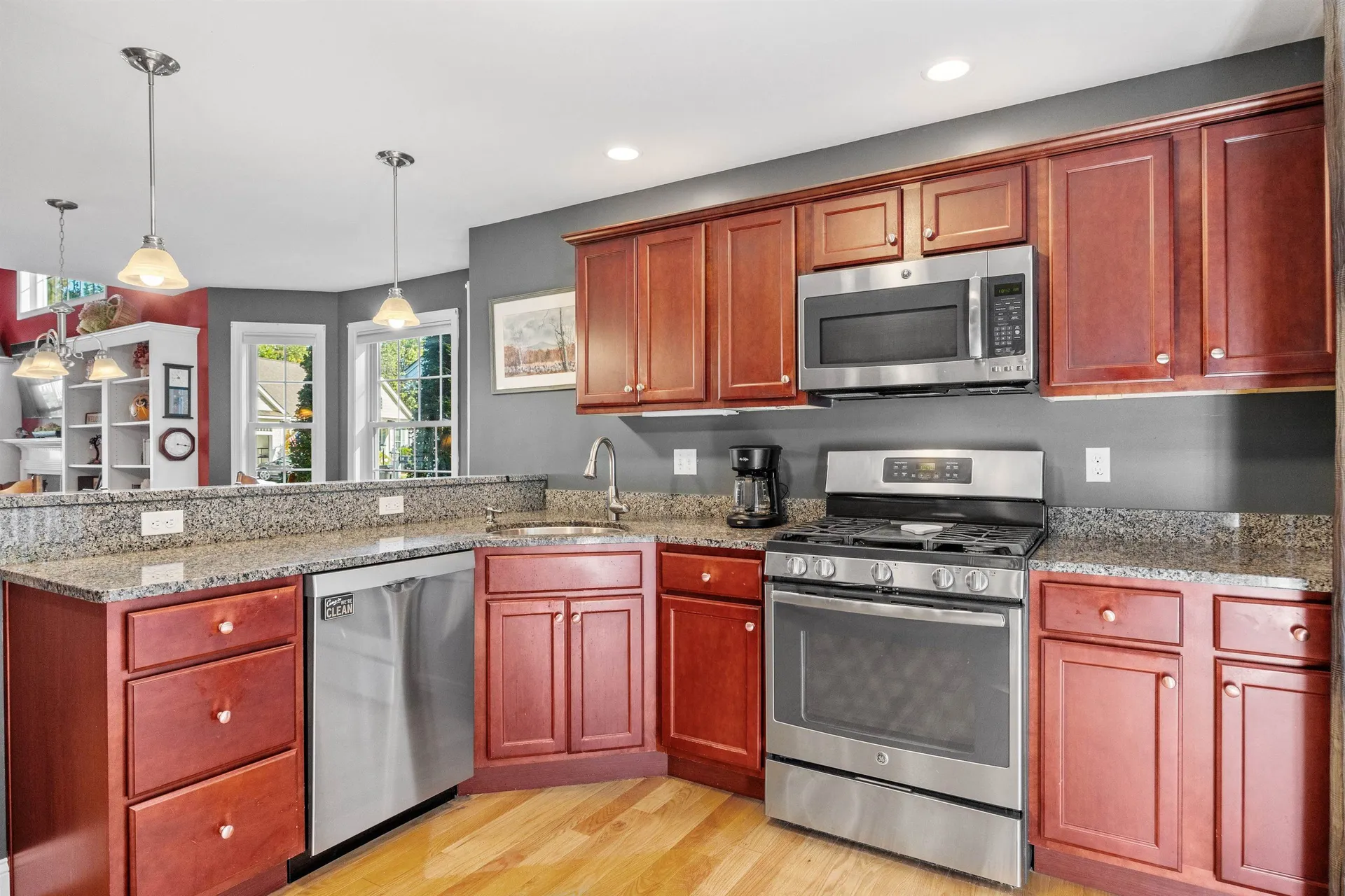 39 Evangelyn Drive Bow NH 03304