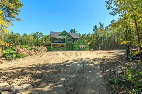 88 High Range Road Londonderry NH 03053