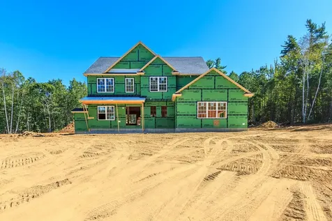 88 High Range Road Londonderry NH 03053