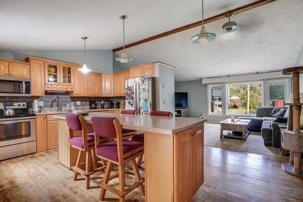 32 Larch Road Milford NH 03055