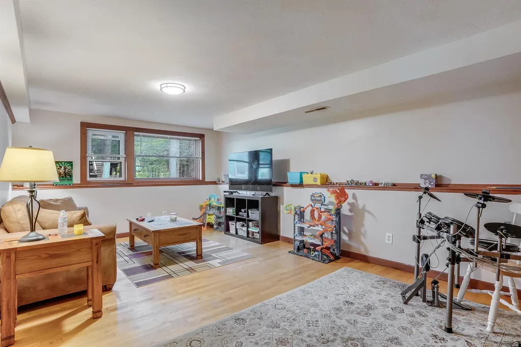 32 Larch Road Milford NH 03055