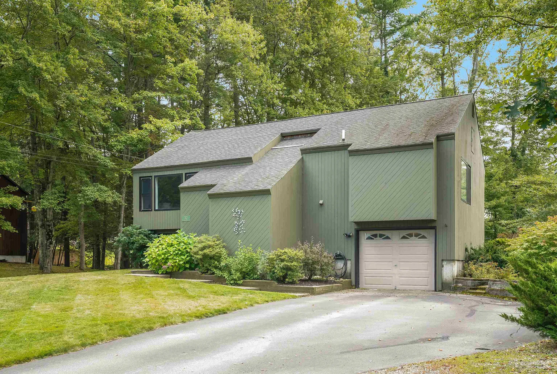 32 Larch Road Milford NH 03055