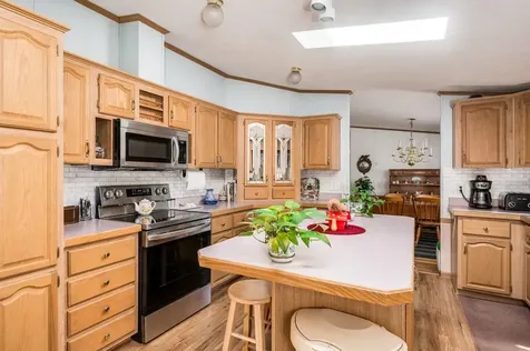 8 Shiloh Drive Rochester NH 03867