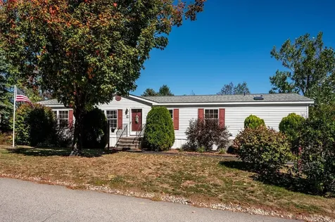 8 Shiloh Drive Rochester NH 03867
