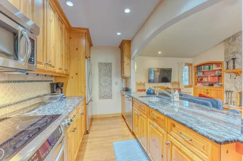 30 Forest Lane Carroll NH 03575