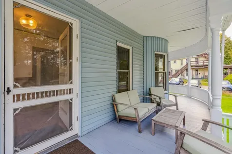 48 Fairview Terrace Hartford VT 05001-6152