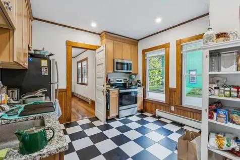 48 Fairview Terrace Hartford VT 05001-6152