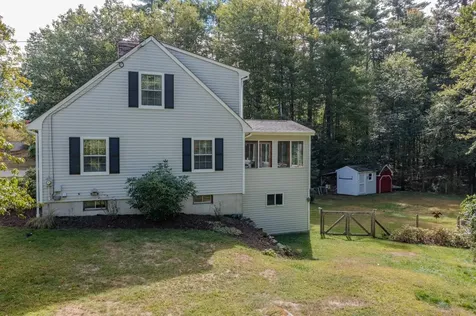 14 Lorraine's Lane Strafford NH 03884