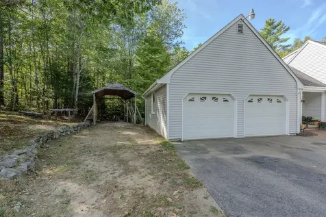 14 Lorraine's Lane Strafford NH 03884