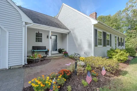14 Lorraine's Lane Strafford NH 03884