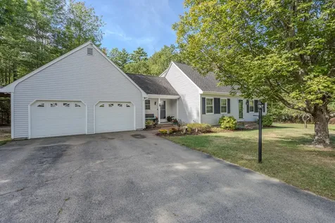 14 Lorraine's Lane Strafford NH 03884