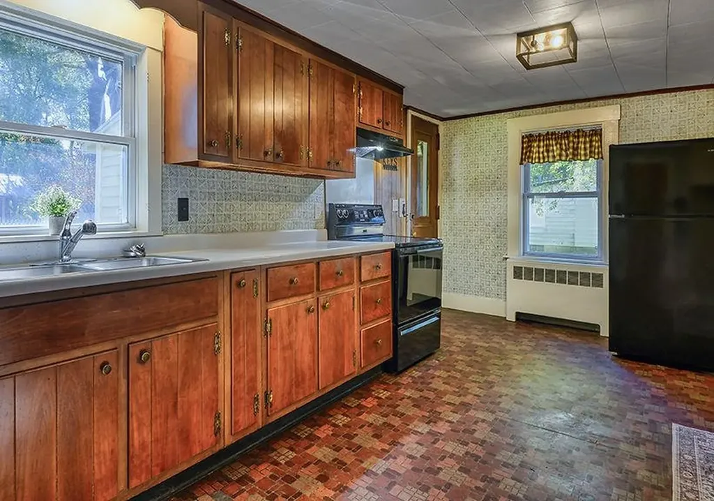 45 Needle Street Keene NH 03431