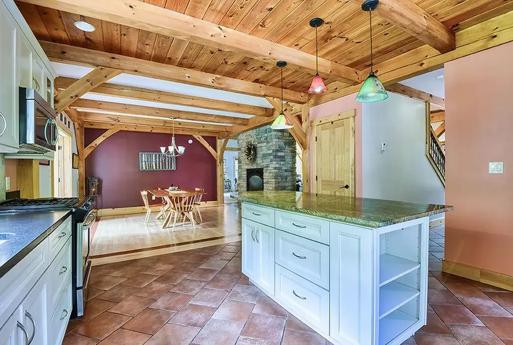 33 Maclean Road Alstead NH 03602