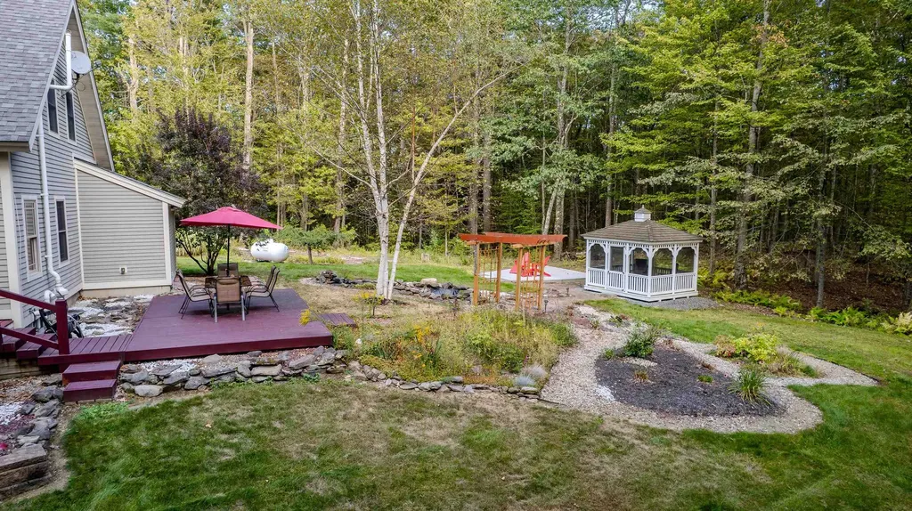 33 Maclean Road Alstead NH 03602