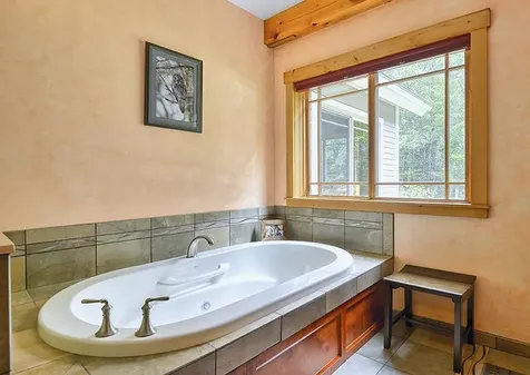 33 Maclean Road Alstead NH 03602