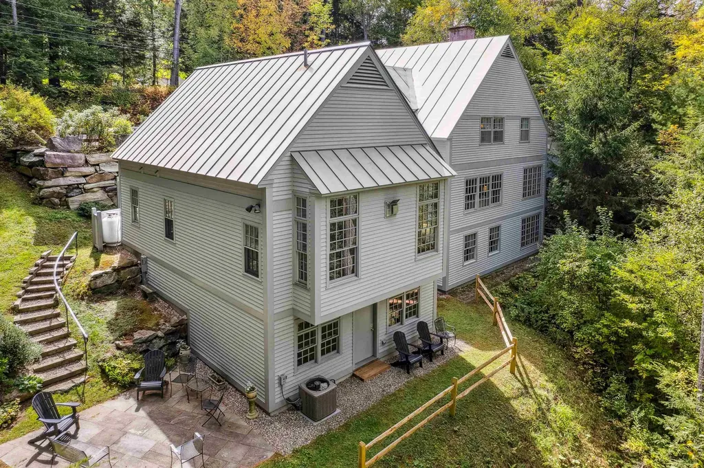 13 College Hill Road Woodstock VT 05091