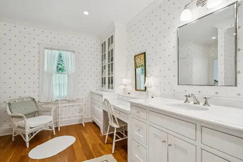 13 College Hill Road Woodstock VT 05091