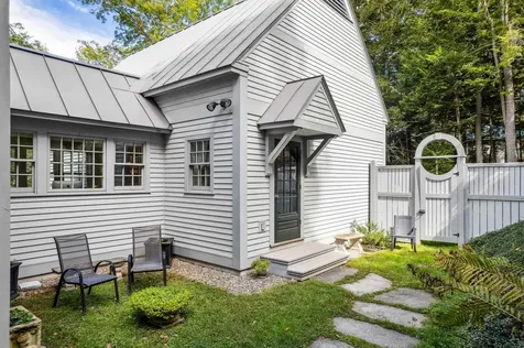 13 College Hill Road Woodstock VT 05091