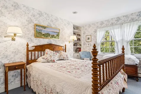 13 College Hill Road Woodstock VT 05091