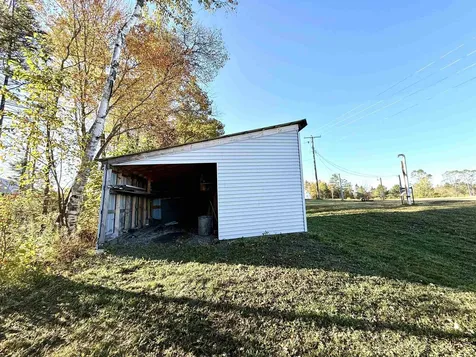 11 Freds Way Whitefield NH 03598
