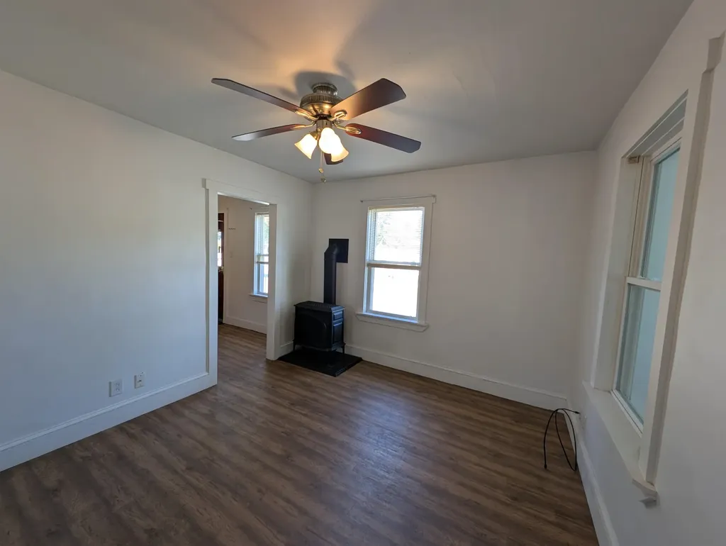 23 Pine Street Gorham NH 03581