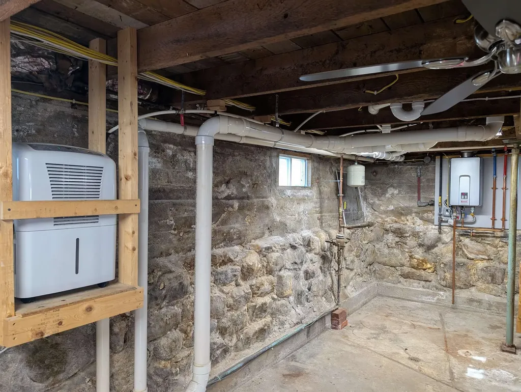 23 Pine Street Gorham NH 03581