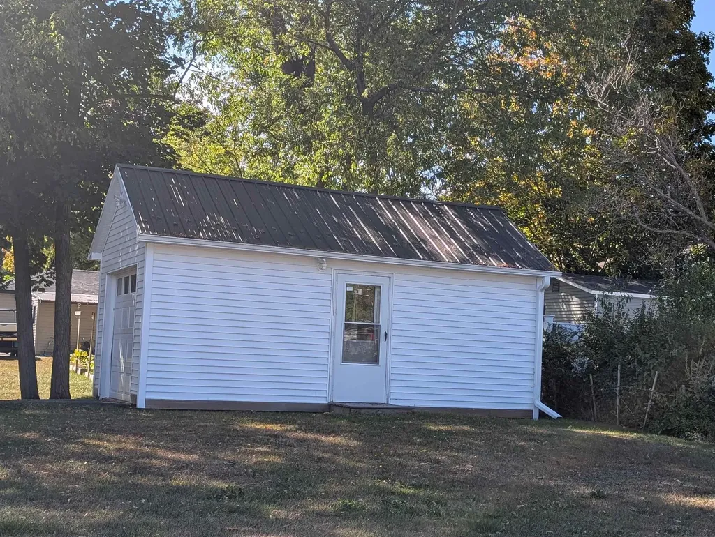 23 Pine Street Gorham NH 03581