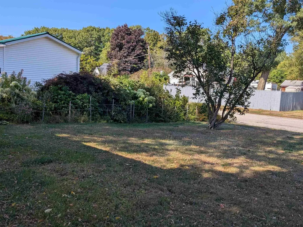 23 Pine Street Gorham NH 03581