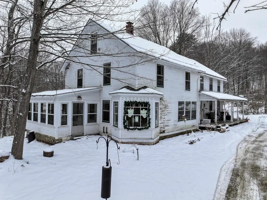 2395 Burr Pond Road Sudbury VT 05733