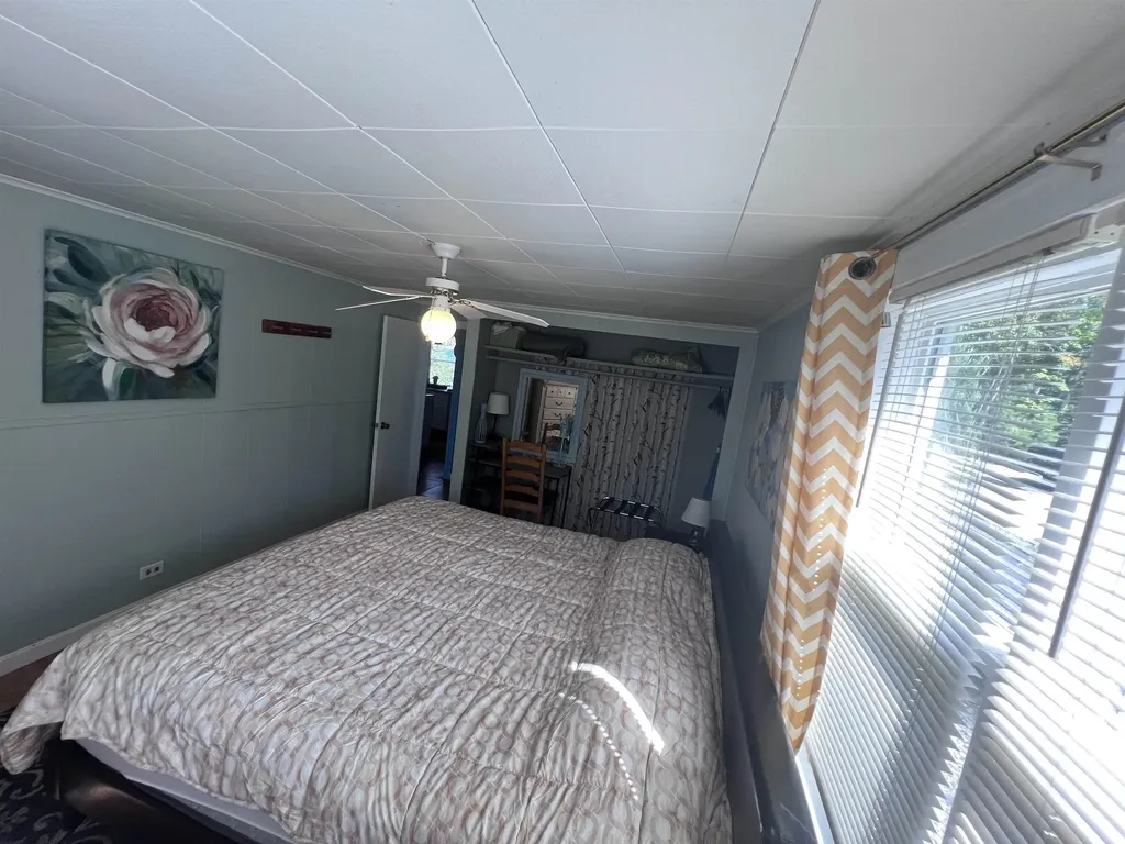 78 Long Island Road Moultonborough NH 03254