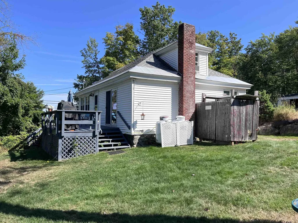 78 Long Island Road Moultonborough NH 03254