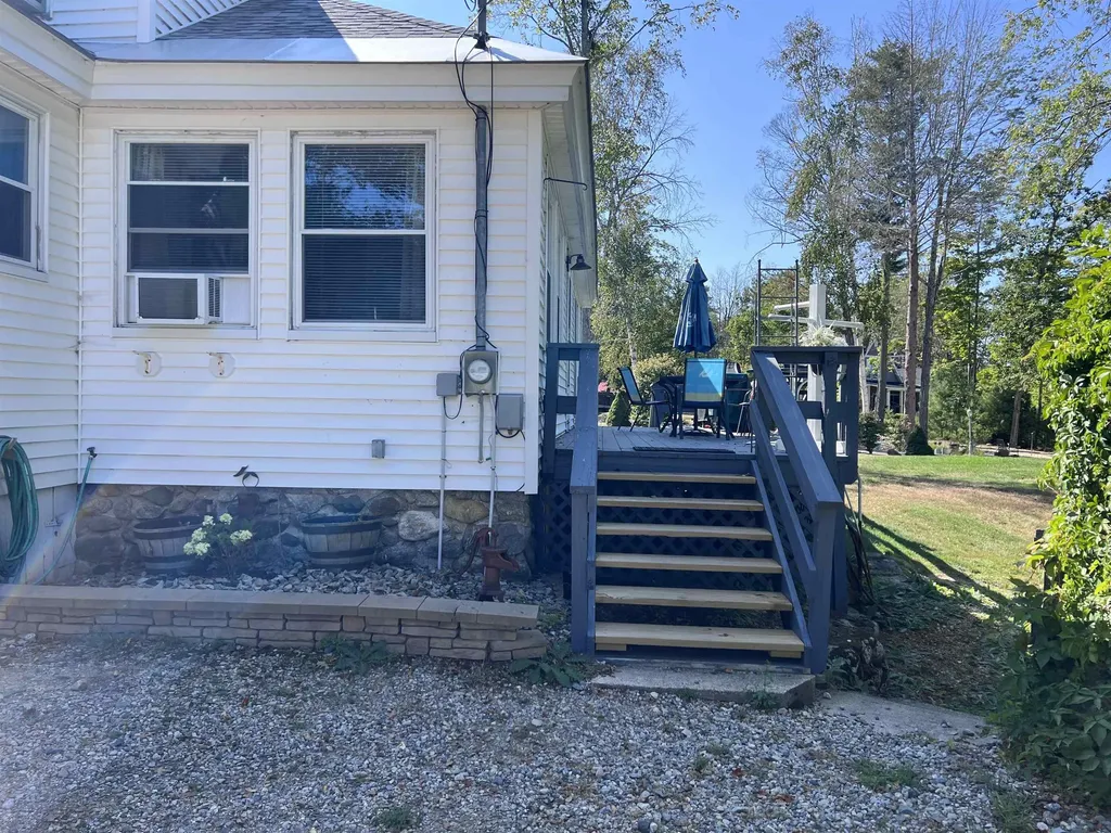 78 Long Island Road Moultonborough NH 03254