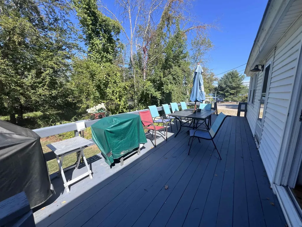 78 Long Island Road Moultonborough NH 03254