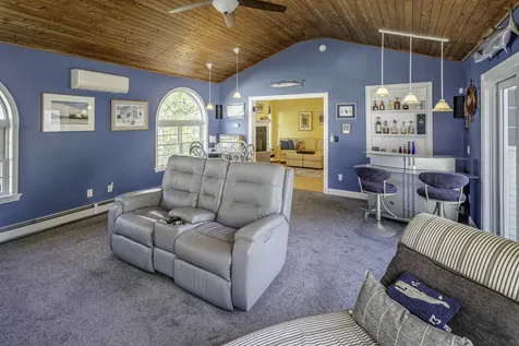 24 Conifer Commons Dover NH 03820