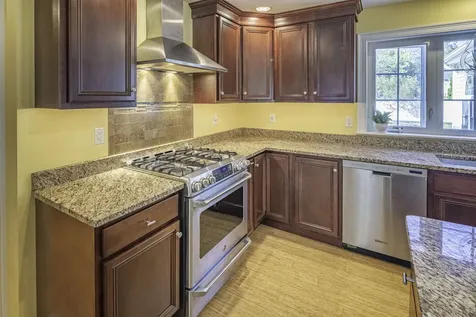 24 Conifer Commons Dover NH 03820