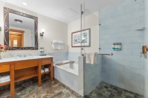 7412 Mountain Road Stowe VT 05672